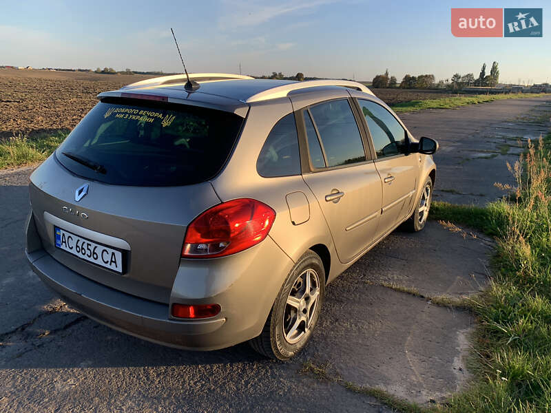 Универсал Renault Clio 2011 в Ровно фото 2 Универсал Renault Clio 2011 в Ровно