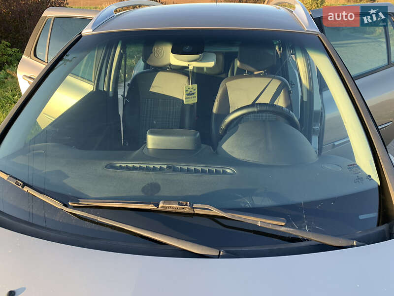 Универсал Renault Clio 2011 в Ровно фото 9 Универсал Renault Clio 2011 в Ровно