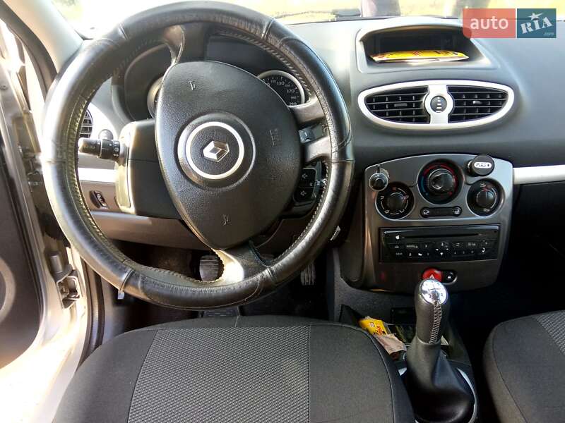 Универсал Renault Clio 2011 в Снятине