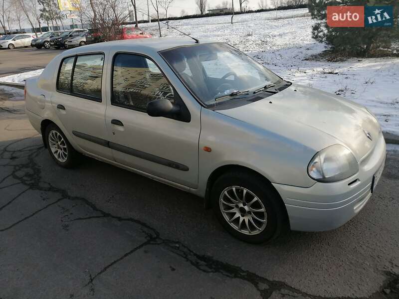 Хэтчбек Renault Clio 2000 в Кременчуге