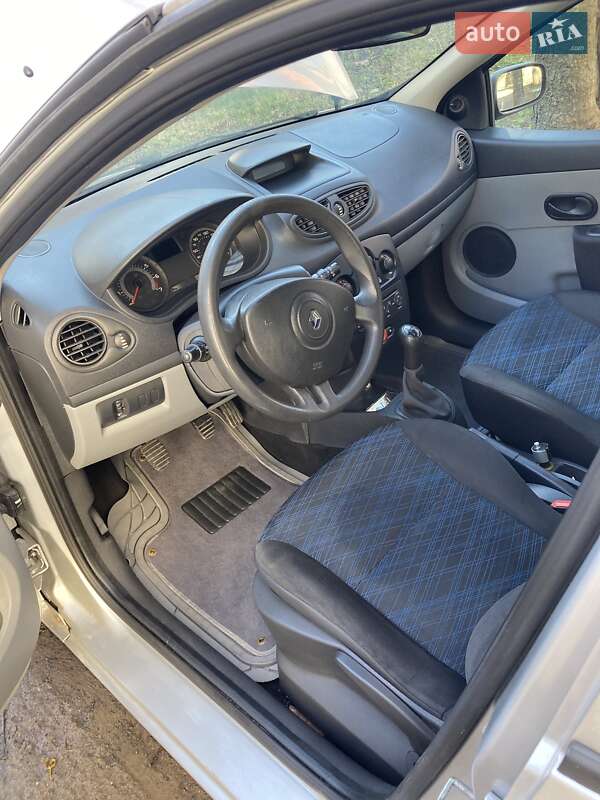 Хэтчбек Renault Clio 2007 в Львове фото 6 Хэтчбек Renault Clio 2007 в Львове