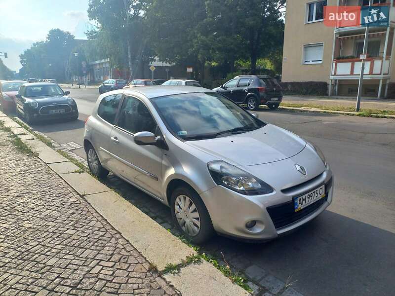 Хетчбек Renault Clio 2011 в Тернополі