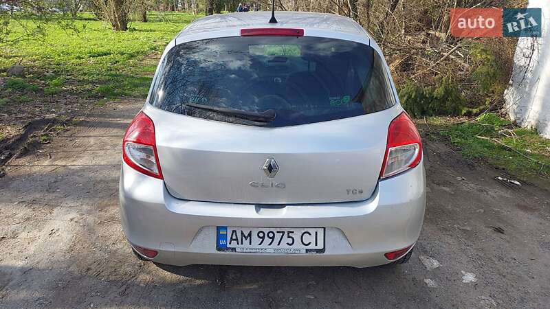 Хетчбек Renault Clio 2011 в Тернополі