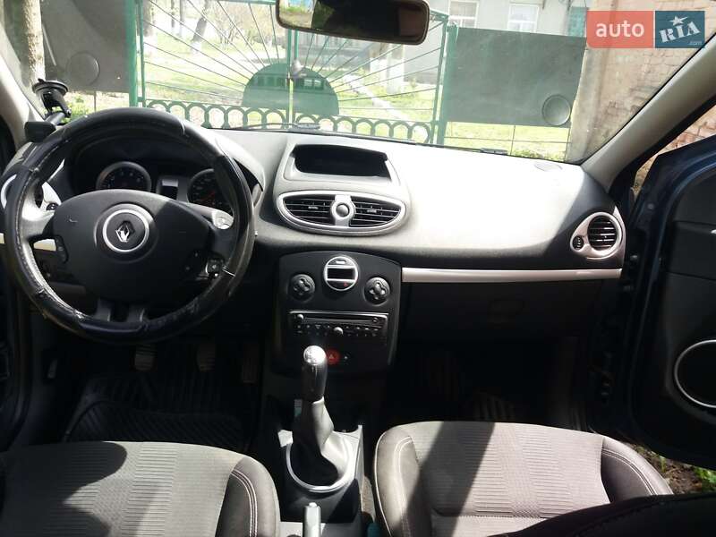 Універсал Renault Clio 2010 в Хмільнику