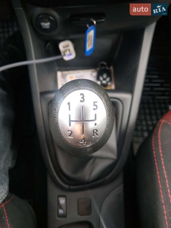 Универсал Renault Clio 2015 в Днепре