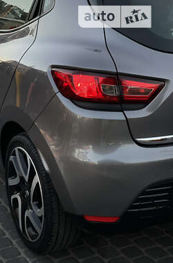 Хетчбек Renault Clio 2013 в 