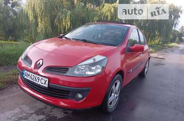 Хэтчбек Renault Clio 2006 в Житомире