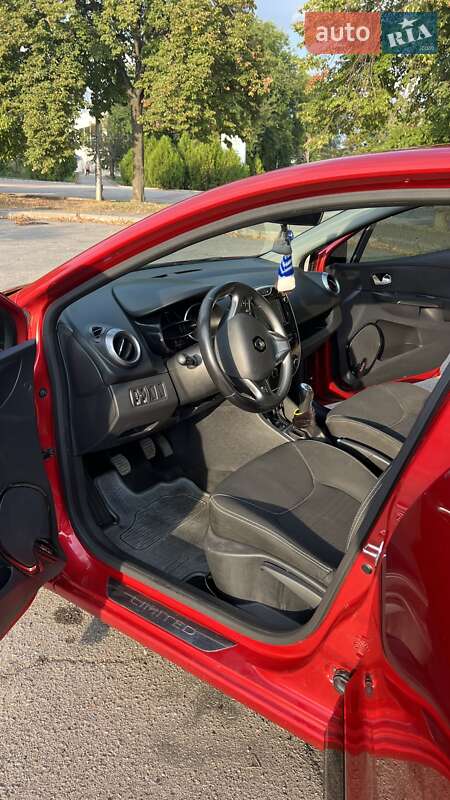 Хэтчбек Renault Clio 2016 в Днепре