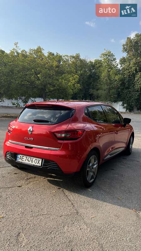 Хэтчбек Renault Clio 2016 в Днепре