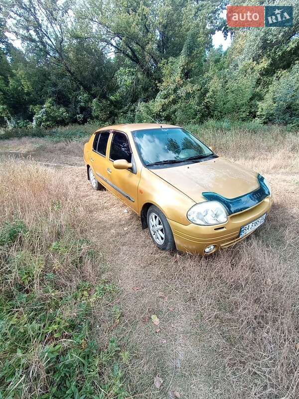 Хэтчбек Renault Clio 2001 в Кропивницком