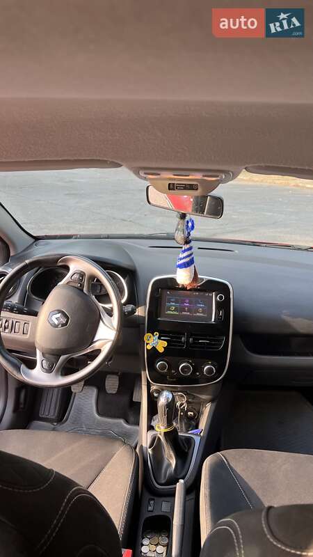Хэтчбек Renault Clio 2016 в Днепре