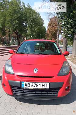 Хэтчбек Renault Clio 2012 в Могилев-Подольске