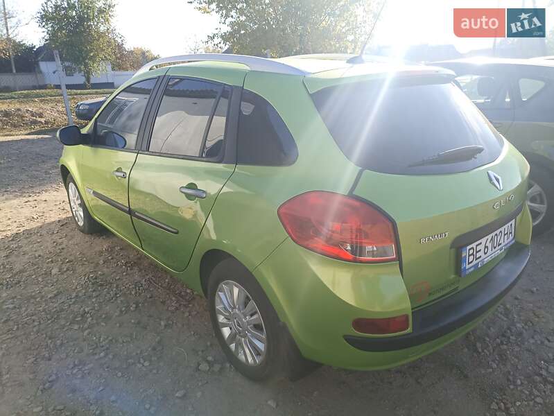 Хэтчбек Renault Clio 2009 в Новой Одессе
