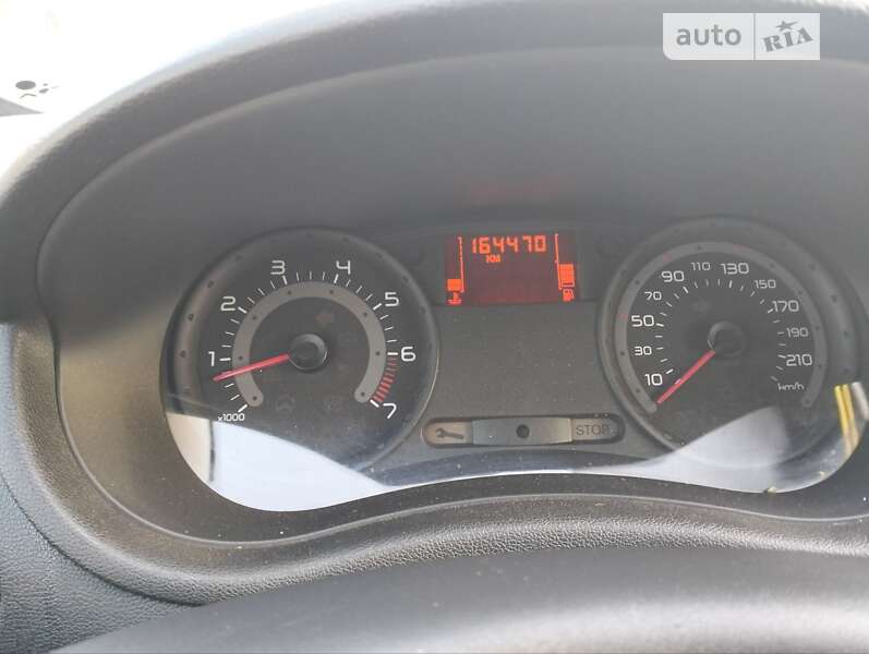 Хэтчбек Renault Clio 2007 в Житомире фото 13 Хэтчбек Renault Clio 2007 в Житомире