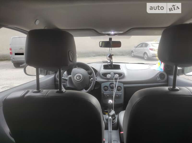 Хэтчбек Renault Clio 2011 в Одессе