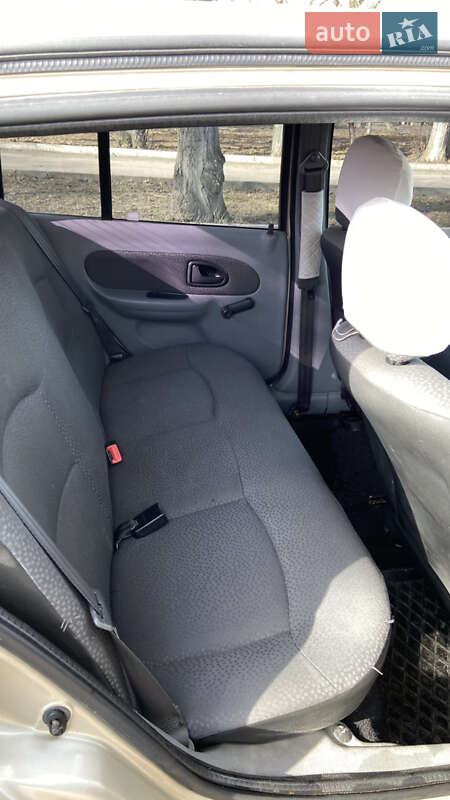 Седан Renault Clio 2007 в Виннице