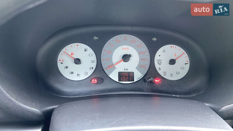 Седан Renault Clio 2007 в Виннице