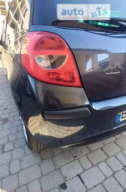 Хэтчбек Renault Clio 2007 в Стрые