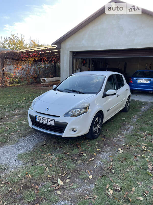 Хетчбек Renault Clio 2010 в Києві