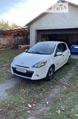 Хэтчбек Renault Clio 2010 в Киеве