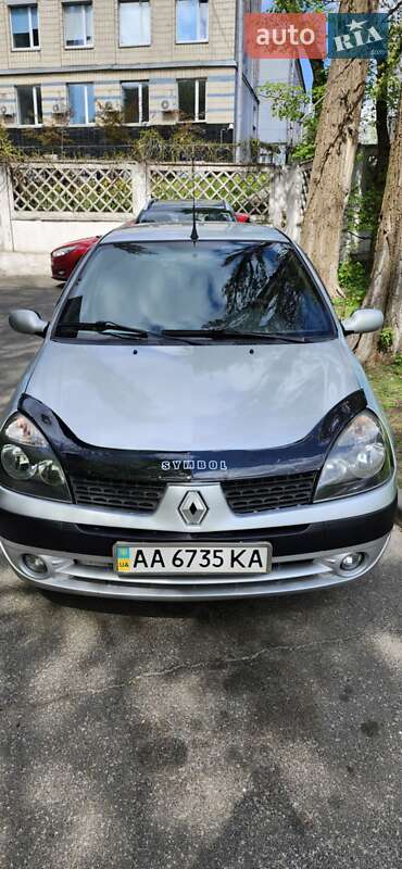 Седан Renault Clio 2005 в Киеве фото 33 Седан Renault Clio 2005 в Киеве