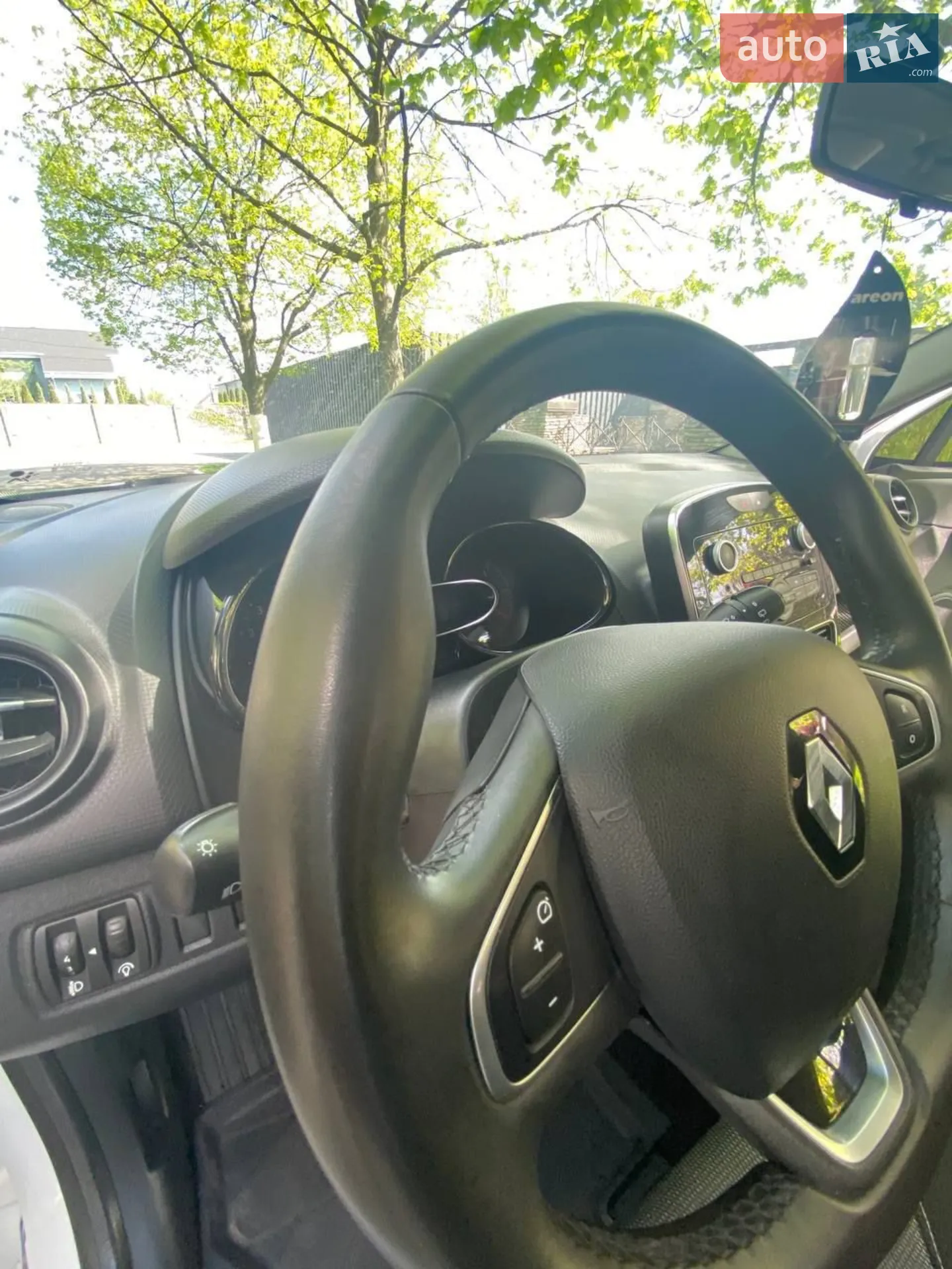 2017 Renault Clio - мініатюра 16