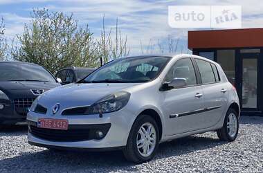 Хэтчбек Renault Clio 2007 в Ровно