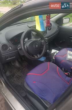 Универсал Renault Clio 2009 в 