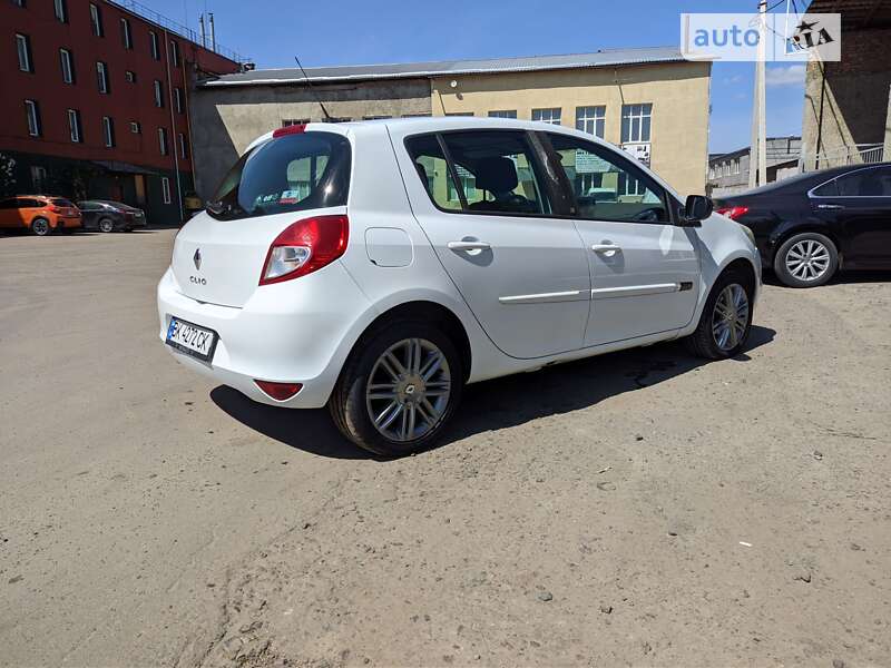 Хетчбек Renault Clio 2010 в Рівному фото 2 Хетчбек Renault Clio 2010 в Рівному