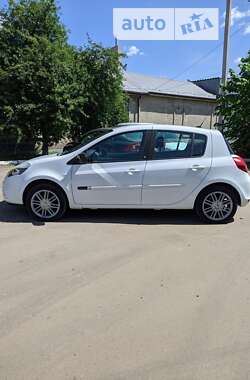 Хэтчбек Renault Clio 2010 в Ровно