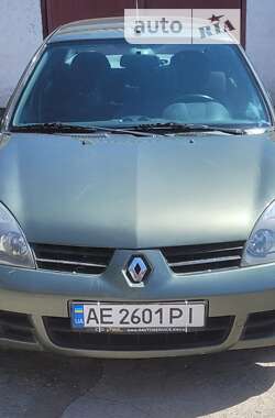 Седан Renault Clio 2006 в Обуховке