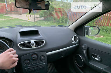 Хэтчбек Renault Clio 2009 в Львове
