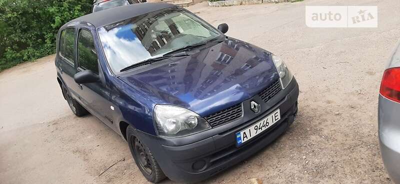 Хэтчбек Renault Clio 2004 в Львове