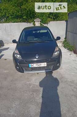 Хэтчбек Renault Clio 2010 в Золочеве