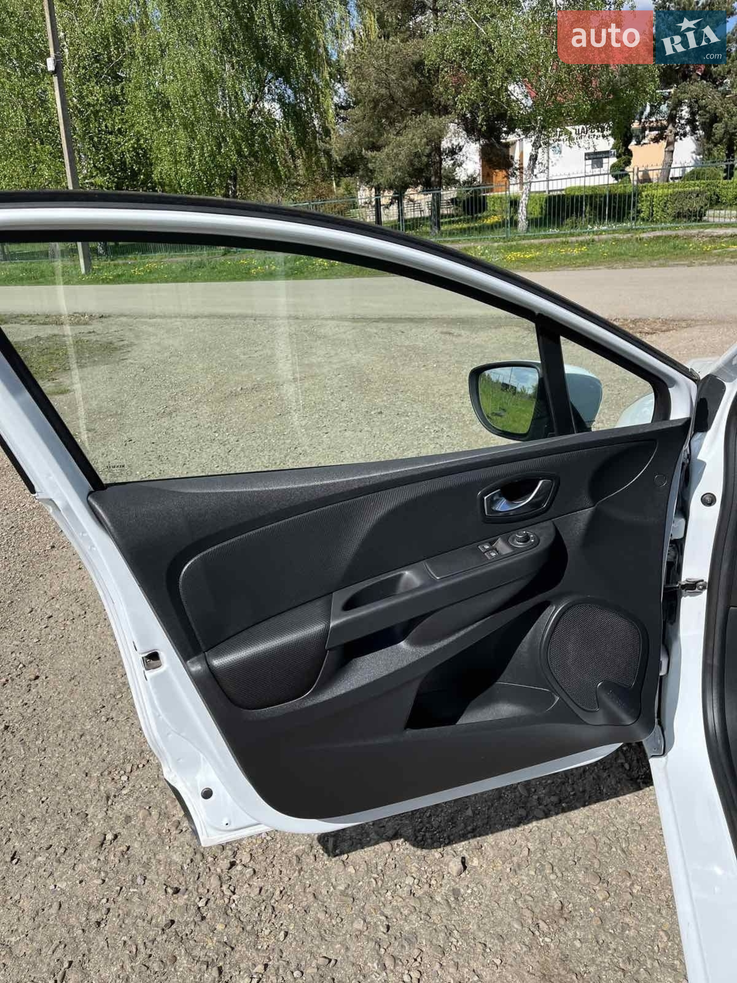2015 Renault Clio - мініатюра 17