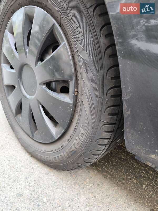 Хэтчбек Renault Clio 2006 в Чернигове