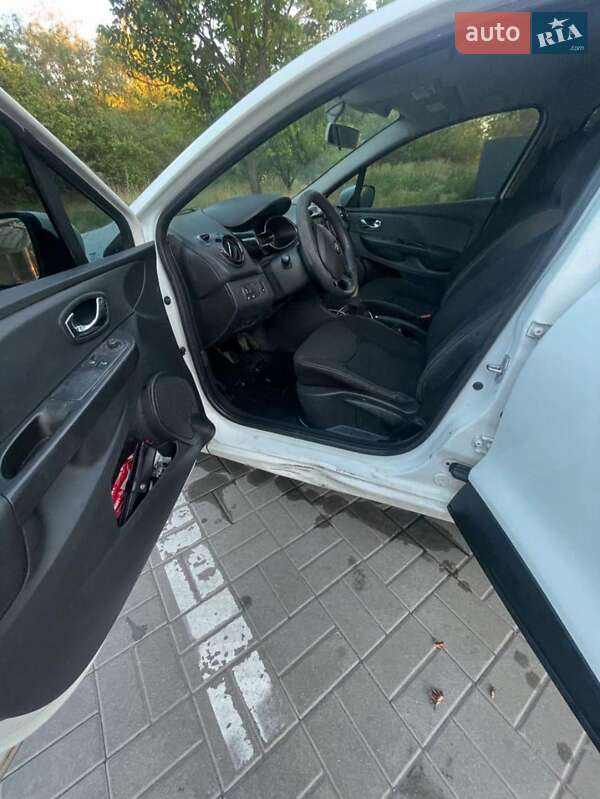 Хэтчбек Renault Clio 2013 в Днепре