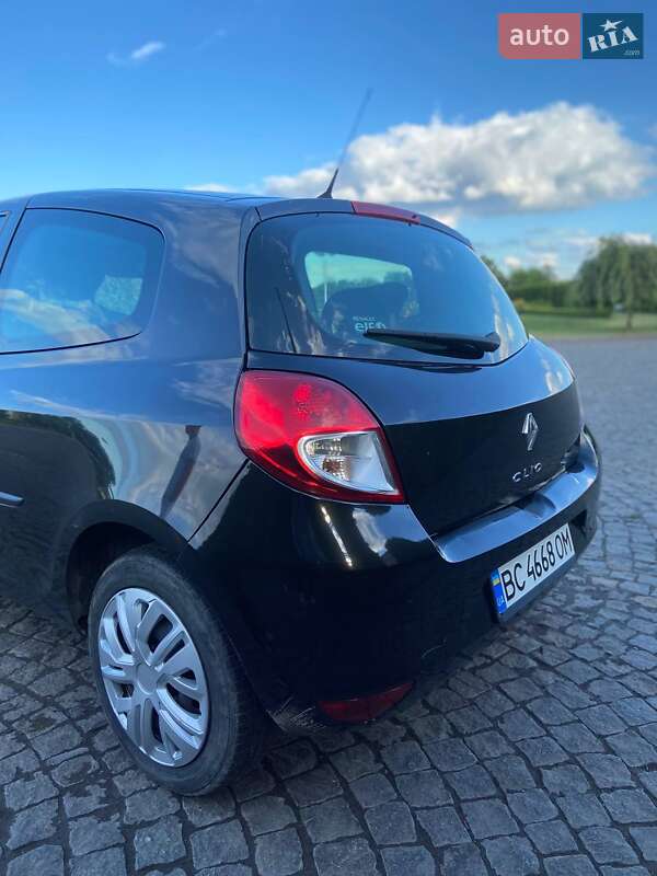 Хэтчбек Renault Clio 2010 в Львове фото 16 Хэтчбек Renault Clio 2010 в Львове