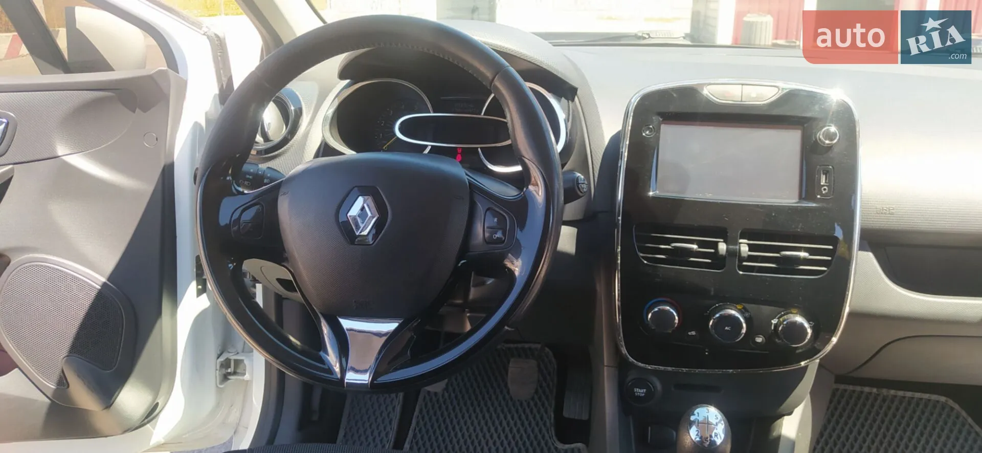 2014 Renault Clio - мініатюра 9