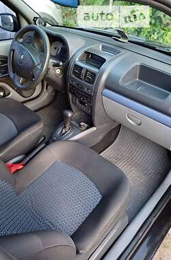 Седан Renault Clio 2007 в 