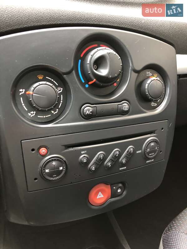 Универсал Renault Clio 2009 в Дубно фото 39 Универсал Renault Clio 2009 в Дубно