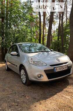 Хэтчбек Renault Clio 2010 в Киеве