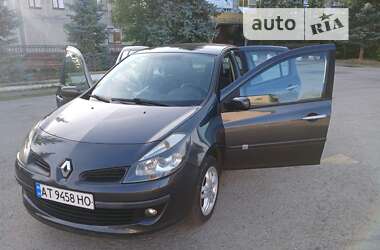 Хэтчбек Renault Clio 2005 в Ивано-Франковске