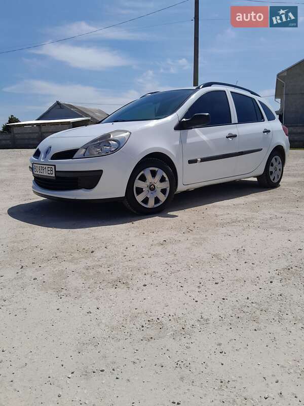 Универсал Renault Clio 2009 в Хоросткове
