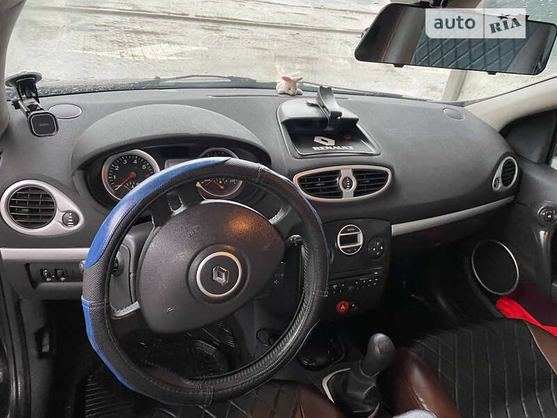Универсал Renault Clio 2010 в Львове