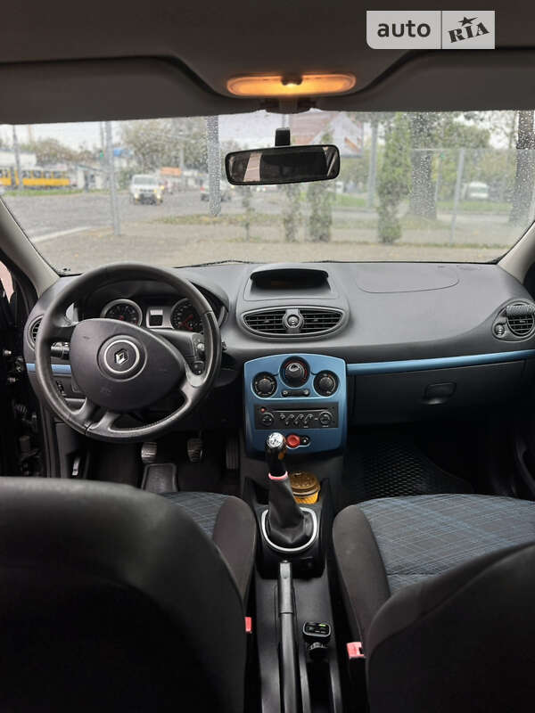 Хэтчбек Renault Clio 2008 в Львове