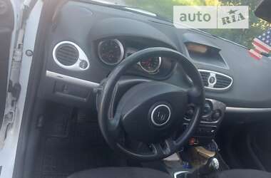 Хетчбек Renault Clio 2011 в Луцьку