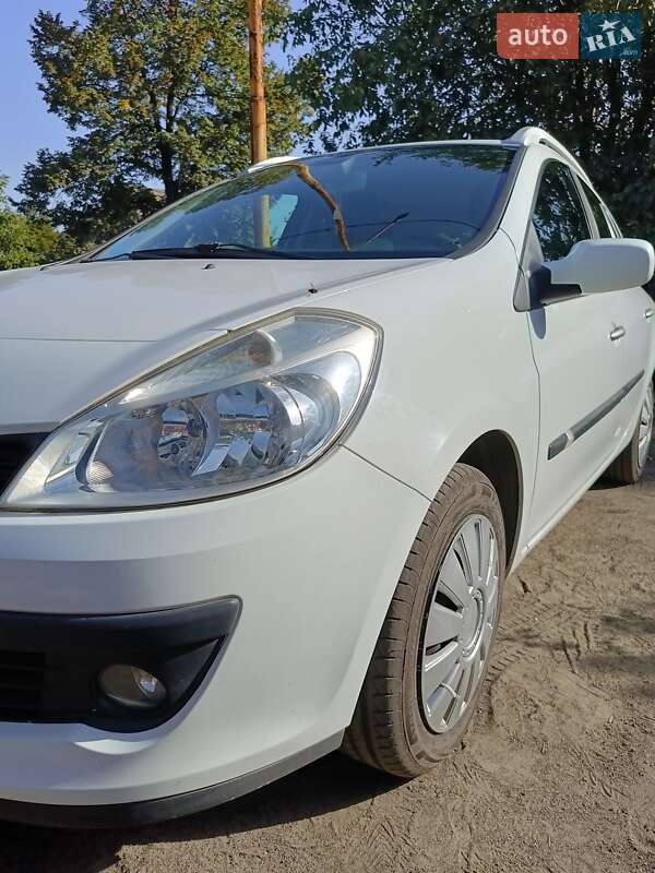 Универсал Renault Clio 2008 в Доброполье