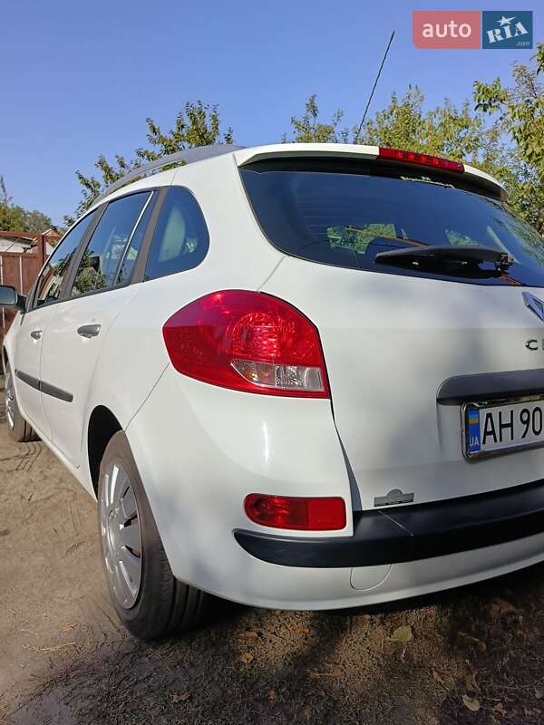 Универсал Renault Clio 2008 в Доброполье