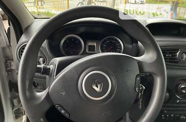 Хэтчбек Renault Clio 2013 в 